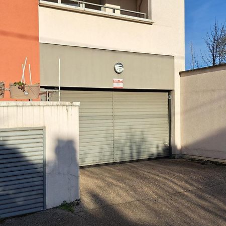 Appartement Cosy 3 Pieces Avec Garage Privatif Saint-Priest  Exterior foto