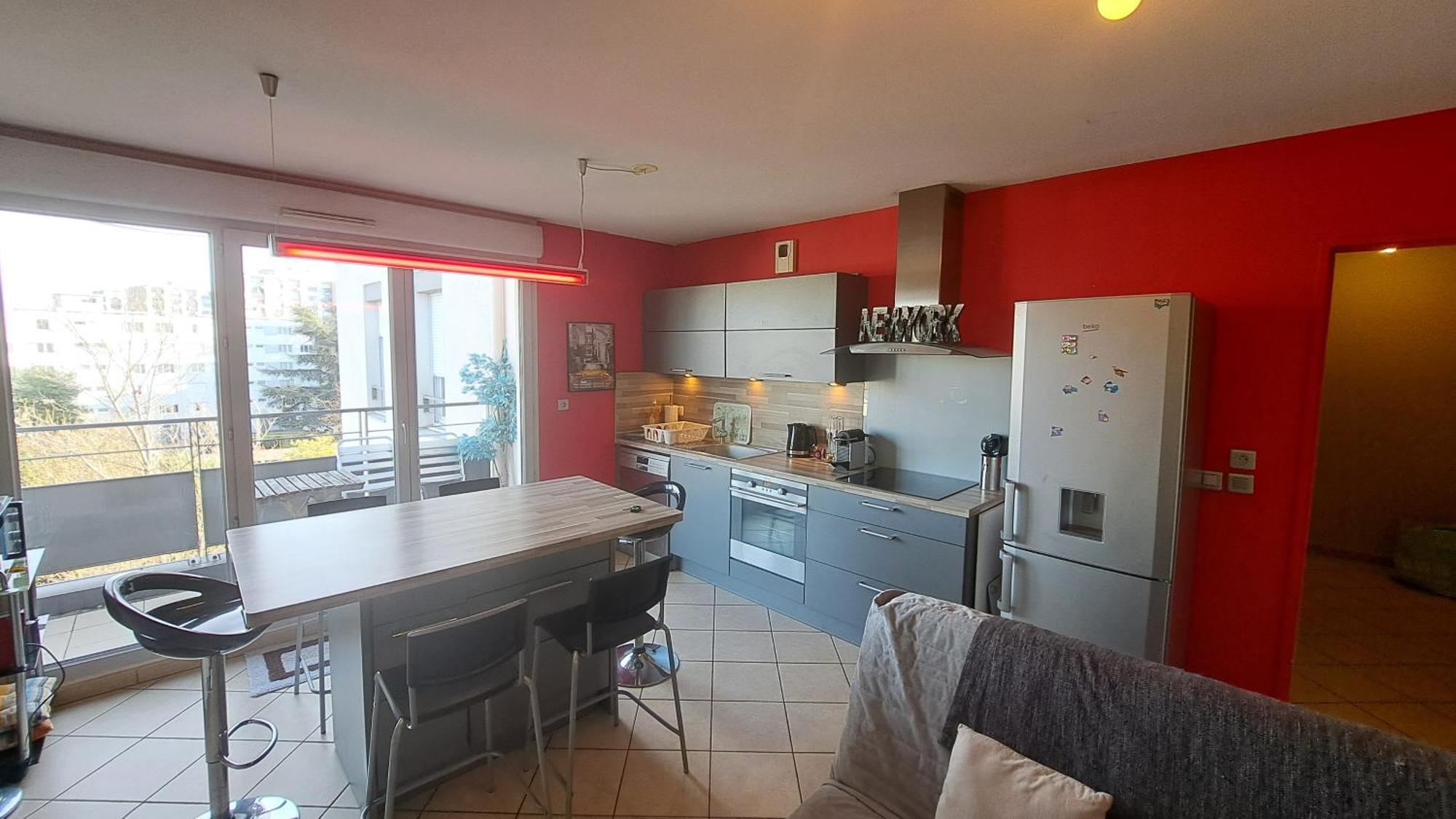 Appartement Cosy 3 Pieces Avec Garage Privatif Saint-Priest  Exterior foto